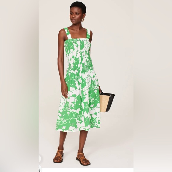 Rails Dresses & Skirts - NWOT Rails Seville Smocked Geeen Lotus Midi Dress